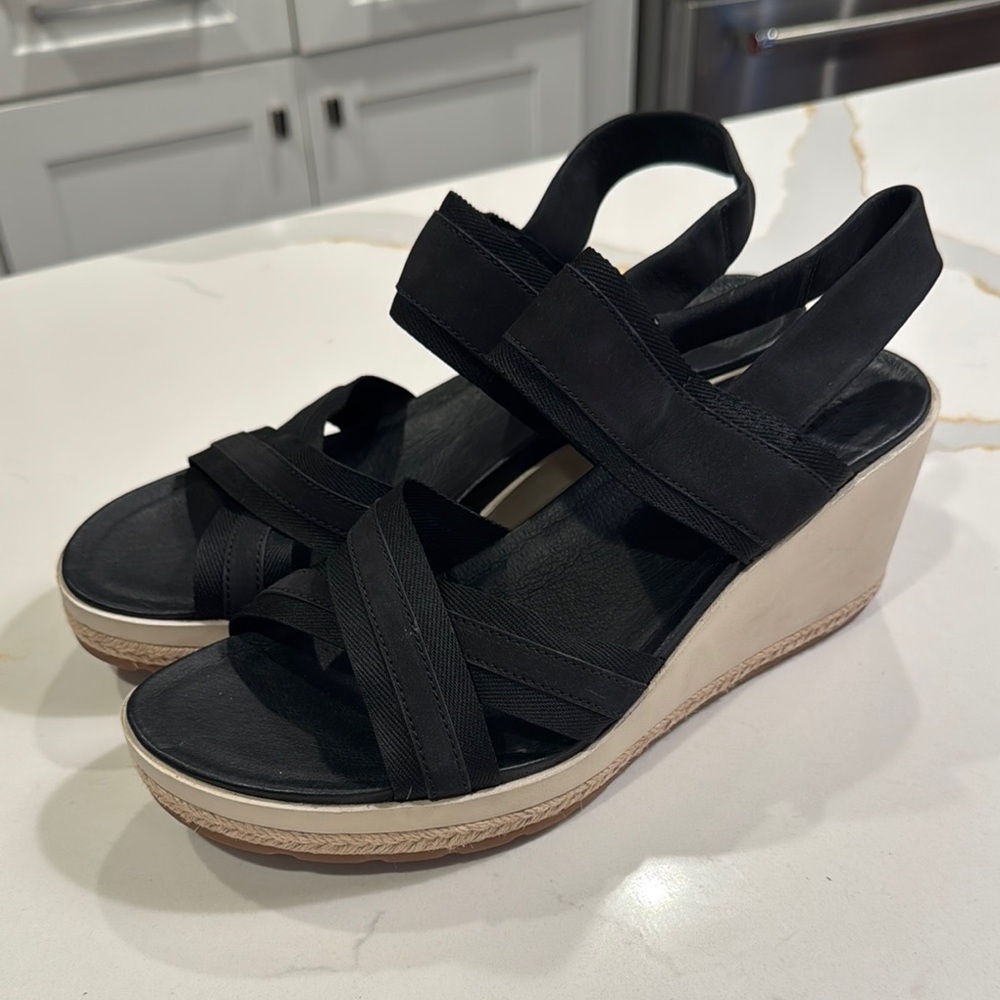Merrell Kaiteri Black and Cream Wedge Sandals with Crisscross Straps